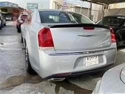 كرايسلر 300